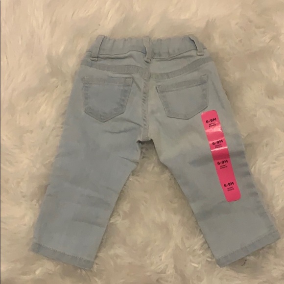 6-9m jeans - Picture 3 of 3